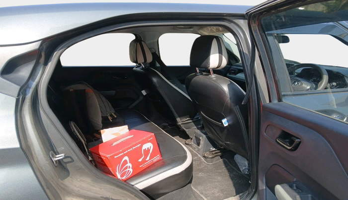 2023 Tata PUNCH ADVENTURE AMT, Petrol, Automatic, 51,534 km, interior