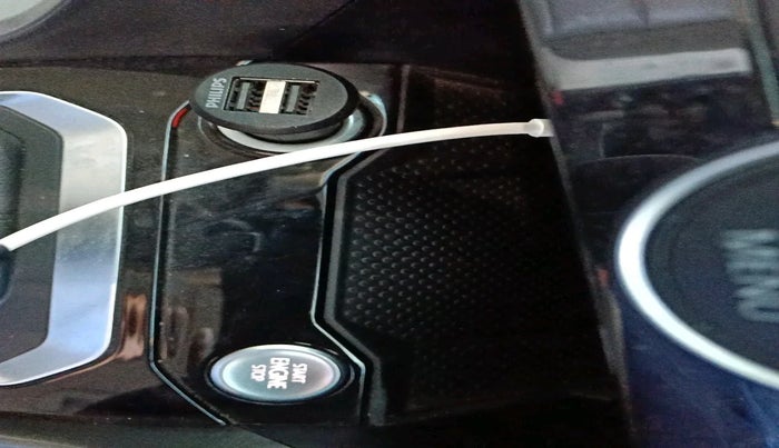 2019 Volkswagen T-ROC 1.5 TSI AT, Petrol, Automatic, 73,542 km, interior