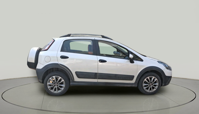 2015 Fiat Avventura EMOTION MULTIJET 1.3, Diesel, Manual, 88,006 km, exterior