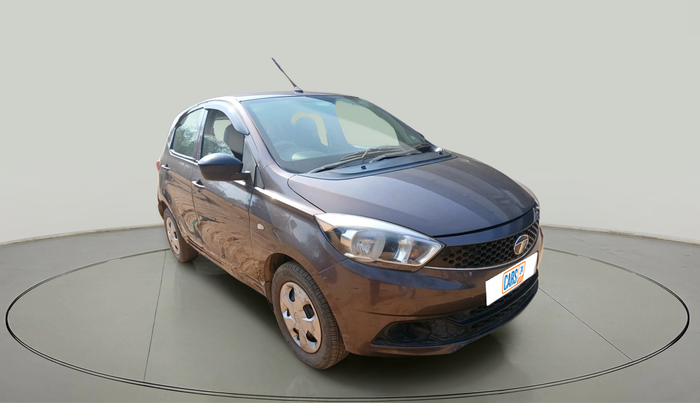 2017 Tata Tiago XT PETROL, Petrol, Manual, 1,73,004 km, exterior