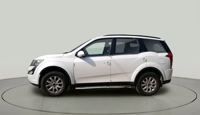 2016 Mahindra XUV500 W10, Diesel, Manual, 1,70,866 km, exterior