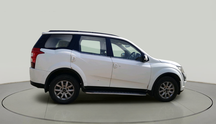 2016 Mahindra XUV500 W10, Diesel, Manual, 1,70,866 km, exterior