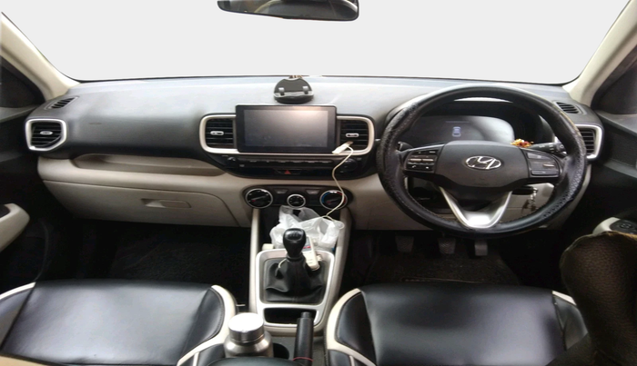 2022 Hyundai VENUE S(O) 1.2, CNG, Manual, 1,39,007 km, interior