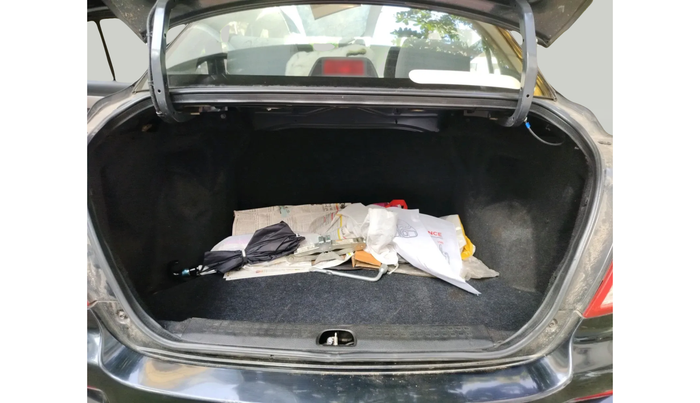 2011 Maruti Swift Dzire VXI, Petrol, Manual, 1,80,233 km, exterior