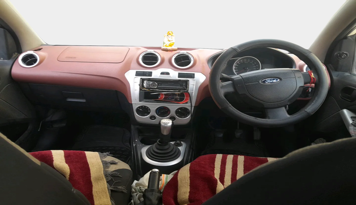 2010 Ford Figo TITANIUM 1.4 DIESEL, Diesel, Manual, 89,777 km, interior