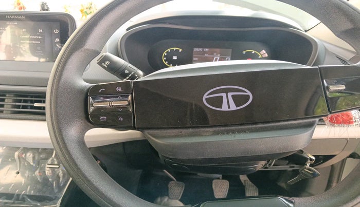 2023 Tata NEXON PURE SUNROOF 1.2 PETROL, Petrol, Manual, 18,302 km, interior