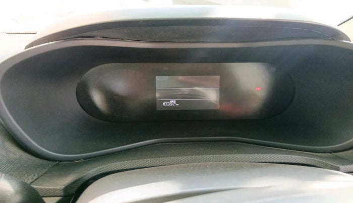 2023 Tata NEXON PURE SUNROOF 1.2 PETROL, Petrol, Manual, 18,302 km, interior