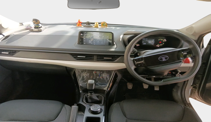 2023 Tata NEXON PURE SUNROOF 1.2 PETROL, Petrol, Manual, 18,302 km, interior