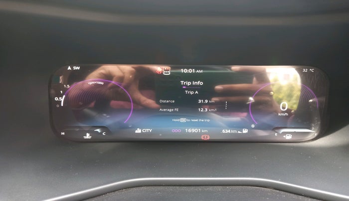 2023 Tata NEXON FEARLESS PURPLE + DUAL TONE 1.5 DIESEL, Diesel, Manual, 16,901 km, interior