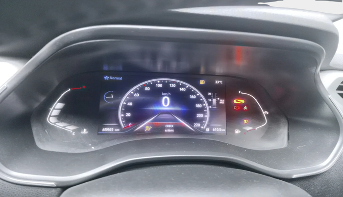 2021 Renault Kiger RXZ MT DUAL TONE, Petrol, Manual, 65,941 km, interior