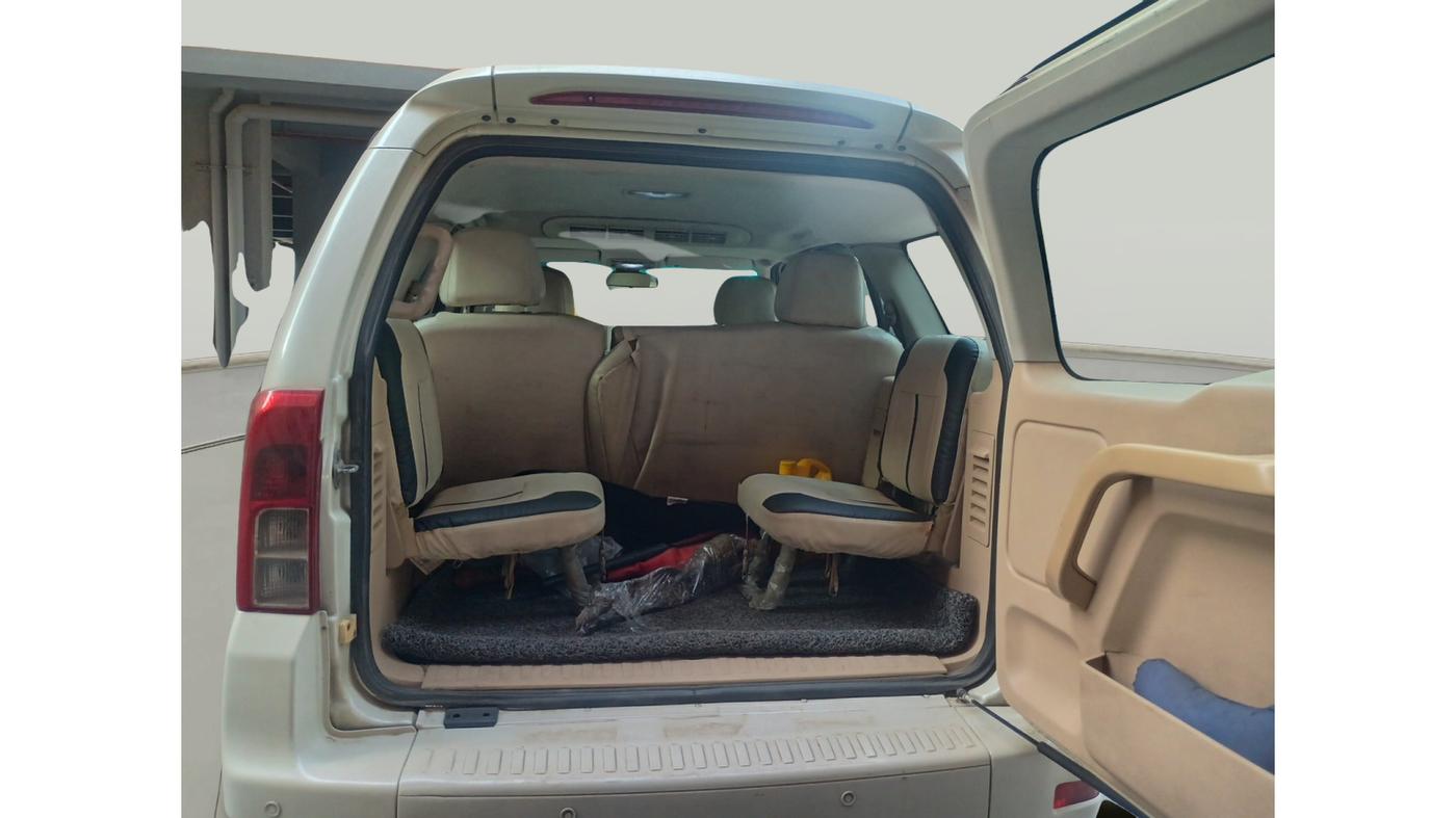 2014 Tata Safari Storme 2.2 EX 4X2, Diesel, Manual, 86,000 km, exterior