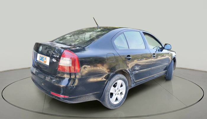 2013 Skoda Laura L&K 2.0 TDI AT, Diesel, Automatic, 2,51,891 km, exterior