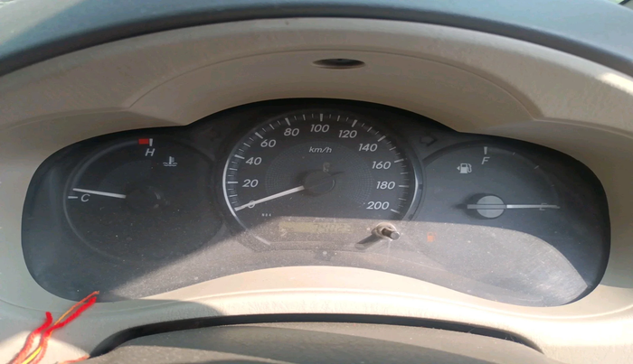 2013 Toyota Innova 2.5 G 8 STR, Diesel, Manual, 74,023 km, interior