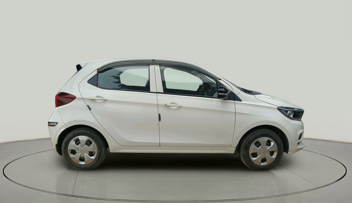 2022 Tata Tiago XT (O) PETROL, Petrol, Manual, 43,754 km, exterior