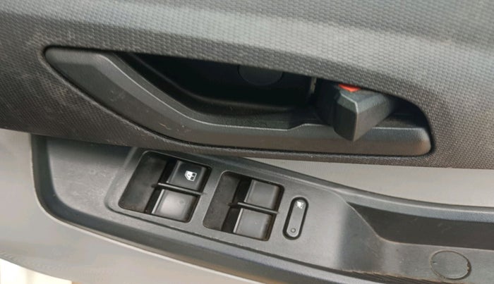 2022 Tata Tiago XT (O) PETROL, Petrol, Manual, 43,754 km, interior