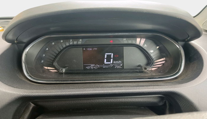 2022 Tata Tiago XT (O) PETROL, Petrol, Manual, 43,754 km, interior