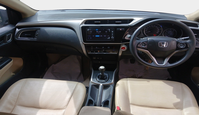 2017 Honda City 1.5L I-VTEC V MT, Petrol, Manual, 82,400 km, interior