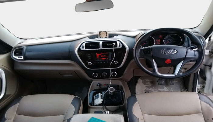 2016 Mahindra TUV300 T8, Diesel, Manual, 47,200 km, interior
