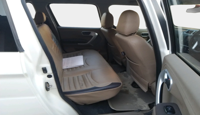 2016 Mahindra TUV300 T8, Diesel, Manual, 47,200 km, interior