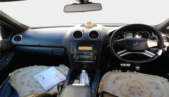 2010 Mercedes Benz Ml Class 350 CDI, Diesel, Automatic, 1,06,500 km, interior