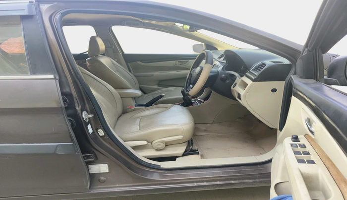 2015 Maruti Ciaz ZDI+, Diesel, Manual, 70,106 km, interior