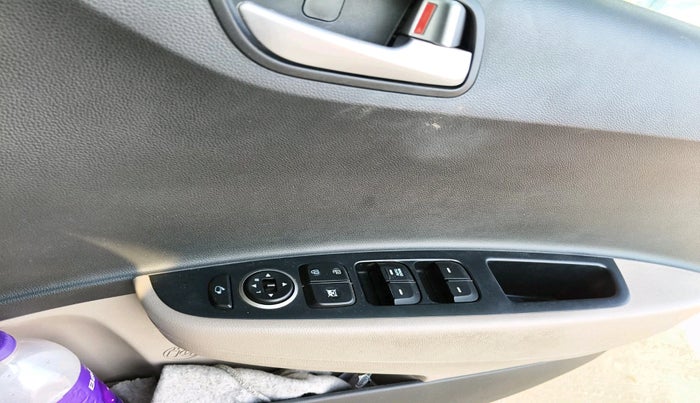 2018 Hyundai Grand i10 SPORTZ 1.2 KAPPA VTVT, Petrol, Manual, 60,448 km, interior