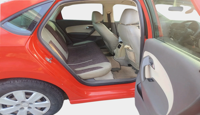 2011 Volkswagen Vento TRENDLINE 1.6, Petrol, Manual, 1,31,337 km, interior