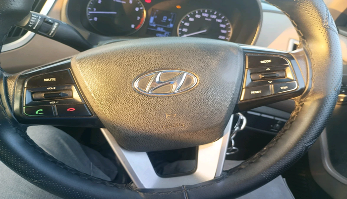 2016 Hyundai Creta E PLUS 1.6 PETROL, Petrol, Manual, 1,28,227 km, interior