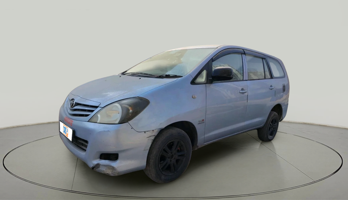 2011 Toyota Innova 2.5 G4 8 STR, Diesel, Manual, 1,67,861 km, exterior