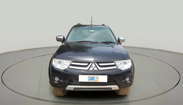 2015 Mitsubishi Pajero Sport 2.5 MT 4X4, Diesel, Manual, 2,03,391 km, exterior