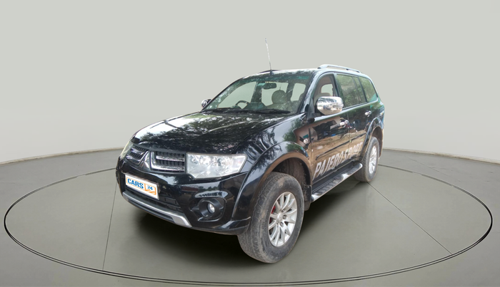 2015 Mitsubishi Pajero Sport 2.5 MT 4X4, Diesel, Manual, 2,03,391 km, exterior