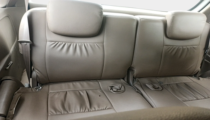 2012 Toyota Fortuner 3.0 4X4 MT, Diesel, Manual, 1,24,013 km, interior