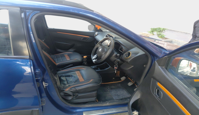 2018 Renault Kwid CLIMBER 1.0, Petrol, Manual, 65,480 km, interior