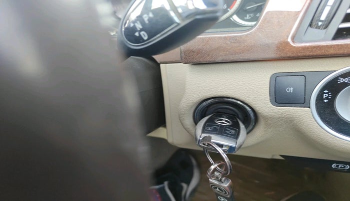 2013 Mercedes Benz E Class E 220 CDI CLASSIC, Diesel, Automatic, 52,636 km, interior