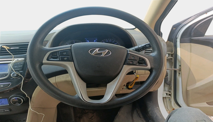 2013 Hyundai Verna FLUIDIC 1.4 CRDI EX, Diesel, Manual, 75,109 km, interior