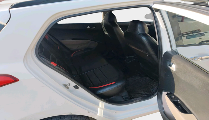 2014 Hyundai Grand i10 SPORTZ 1.1 CRDI, Diesel, Manual, 1,48,295 km, interior