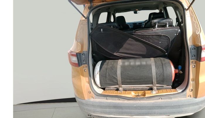 2020 Renault TRIBER RXT, Petrol, Manual, 1,04,715 km, exterior