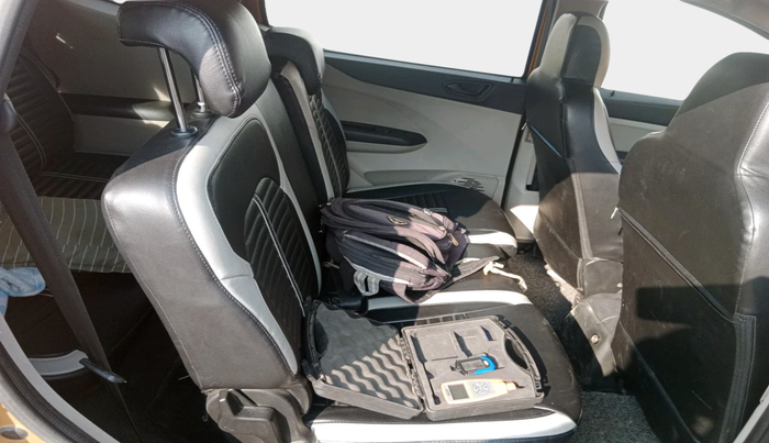 2020 Renault TRIBER RXT, Petrol, Manual, 1,04,715 km, interior