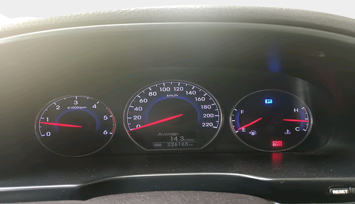 2011 Hyundai Santa Fe 4 WD AT, Diesel, Automatic, 2,26,165 km, interior