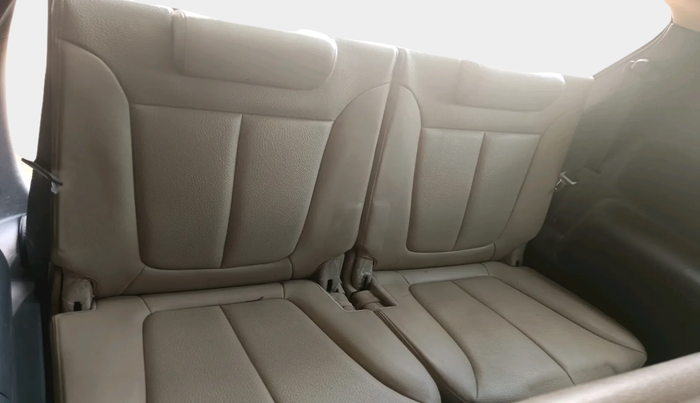 2011 Hyundai Santa Fe 4 WD AT, Diesel, Automatic, 2,26,165 km, interior