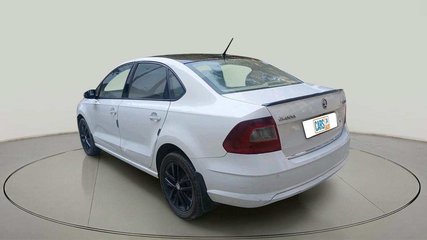 2017 Skoda Rapid STYLE 1.5 TDI AT, Diesel, Automatic, 1,43,060 km, exterior