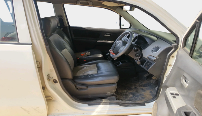 2011 Maruti Wagon R 1.0 LXI, Petrol, Manual, 88,819 km, interior