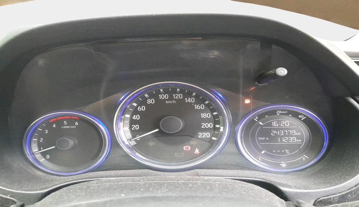 2014 Honda City 1.5L I-DTEC V, Diesel, Manual, 2,43,779 km, interior