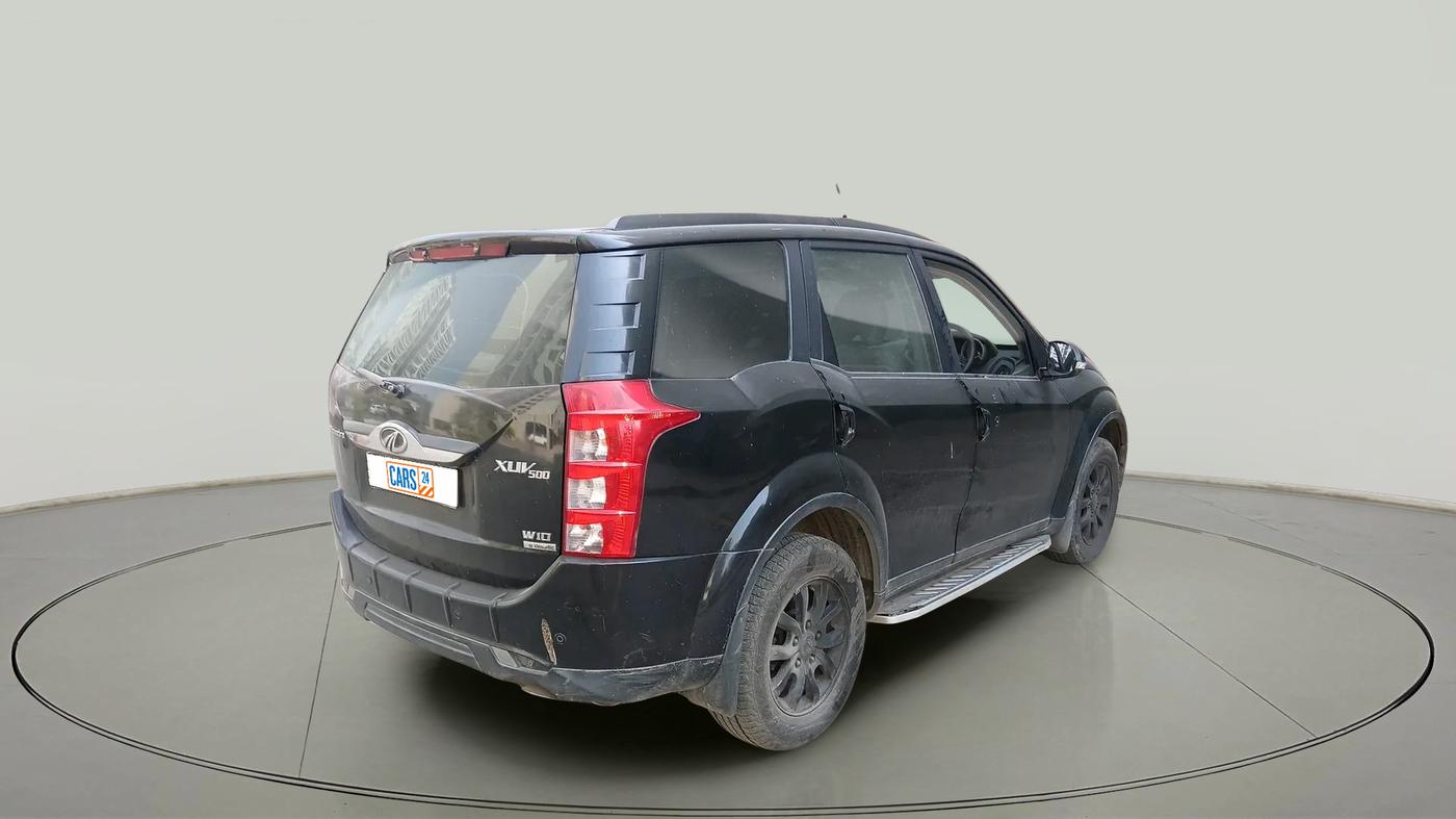 2016 Mahindra XUV500 W10 AT, Diesel, Automatic, 1,76,210 km, exterior