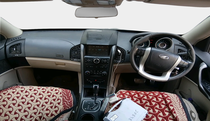 2016 Mahindra XUV500 W10 AT, Diesel, Automatic, 77,975 km, interior