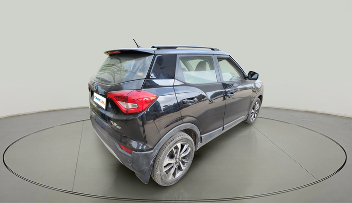 2021 Mahindra XUV300 W8 (O) 1.2 PETROL, Petrol, Manual, 62,093 km, exterior