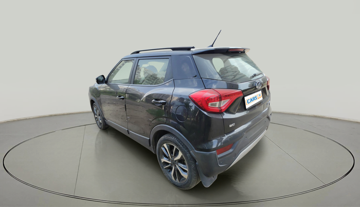 2021 Mahindra XUV300 W8 (O) 1.2 PETROL, Petrol, Manual, 62,093 km, exterior