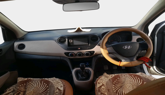 2016 Hyundai Grand i10 MAGNA 1.2 KAPPA VTVT, Petrol, Manual, 1,26,847 km, interior