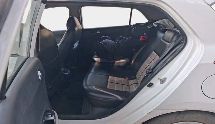 2017 Hyundai Grand i10 SPORTZ 1.2 KAPPA VTVT, Petrol, Manual, 92,112 km, interior