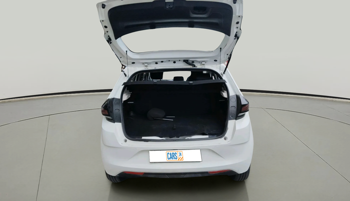 2023 Tata ALTROZ XM PLUS CNG, Petrol, Manual, 35,303 km, exterior